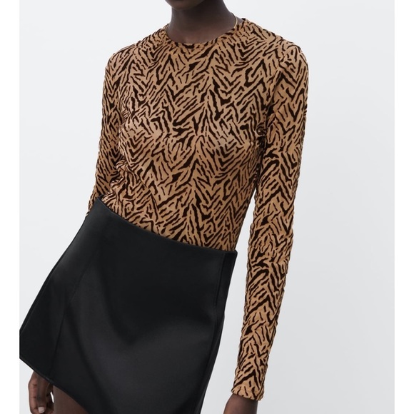 𝅺zara PRINTED T-SHIRT​ - Picture 4 of 5